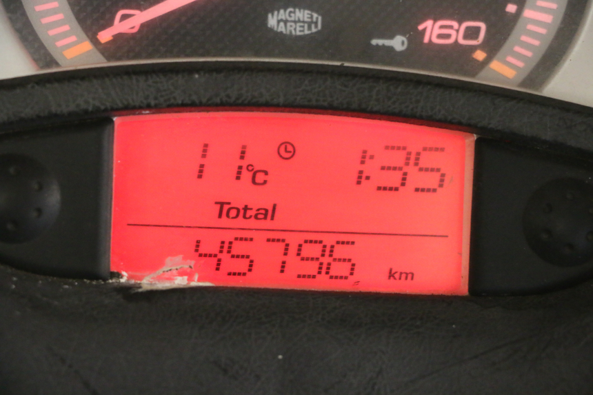 photo de TELLERSTAND YAMAHA XMAX X-MAX 125 (2006 - 2009) - Bevestigingspunten