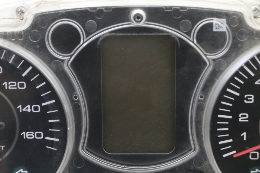 photo de TELLERSTAND YAMAHA X-MAX XMAX 125 (2010 - 2013) - Andere kijkhoek