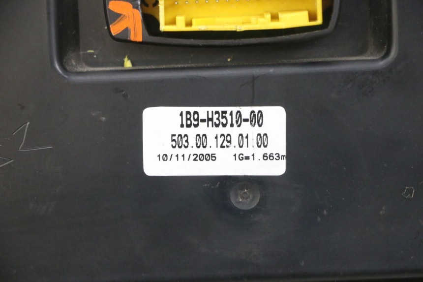 photo de TELLERSTAND YAMAHA XMAX X-MAX 125 (2006 - 2009) - Zoom op componenten