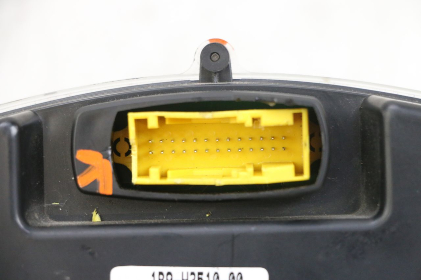 photo de TELLERSTAND YAMAHA XMAX X-MAX 125 (2006 - 2009) - Detailaanzicht