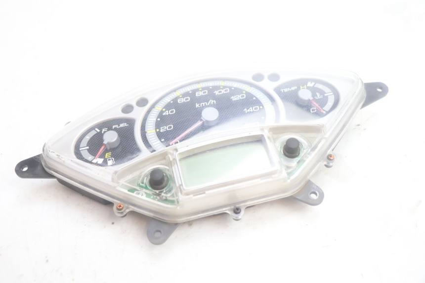 photo de TELLERSTAND YAMAHA XMAX X-MAX 125 (2006 - 2009) - Overzicht