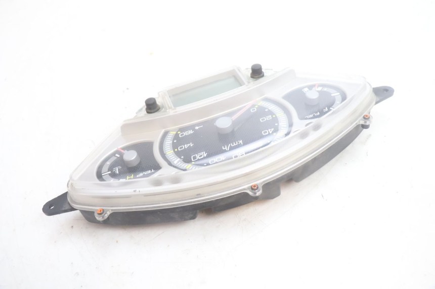 photo de TELLERSTAND YAMAHA XMAX X-MAX 125 (2006 - 2009) - Staat van het oppervlak
