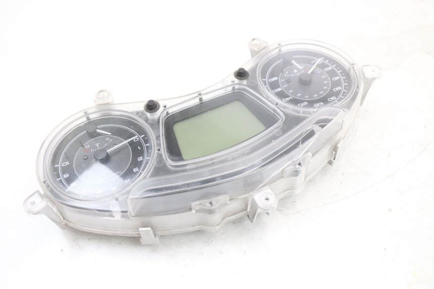 photo de TELLERSTAND PIAGGIO X10 125 (2012 - 2017) - Bevestigingspunten