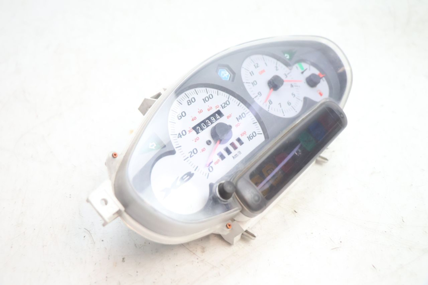photo de TELER PIAGGIO X8 STREET 125 (2006 - 2007) - Overzicht