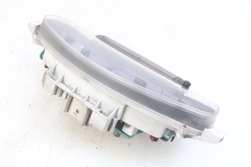 photo de TELLERSTAND PIAGGIO X8 125 (2004 - 2007) - Staat van het oppervlak