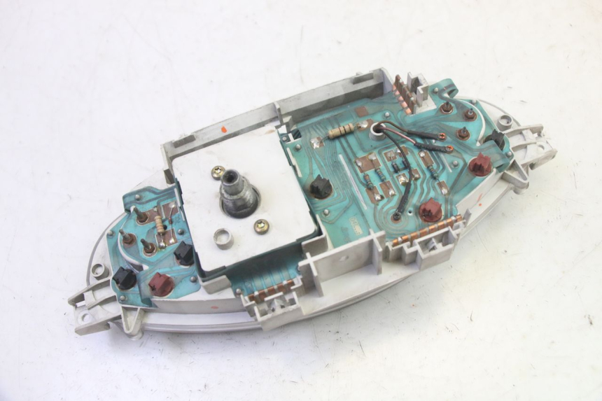 photo de TELLERSTAND PIAGGIO X8 125 (2004 - 2007) - Staat van het oppervlak