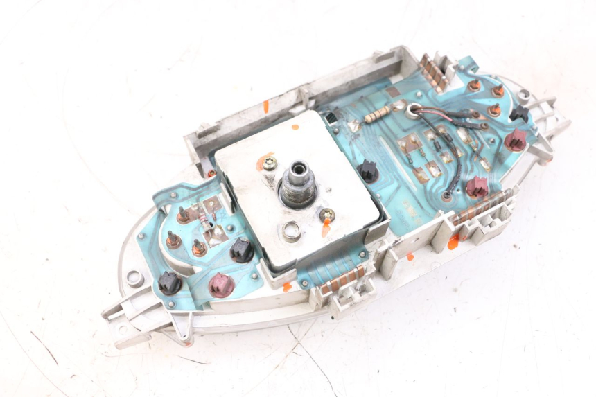 photo de TELLERSTAND PIAGGIO X8 125 (2004 - 2007) - Andere kijkhoek