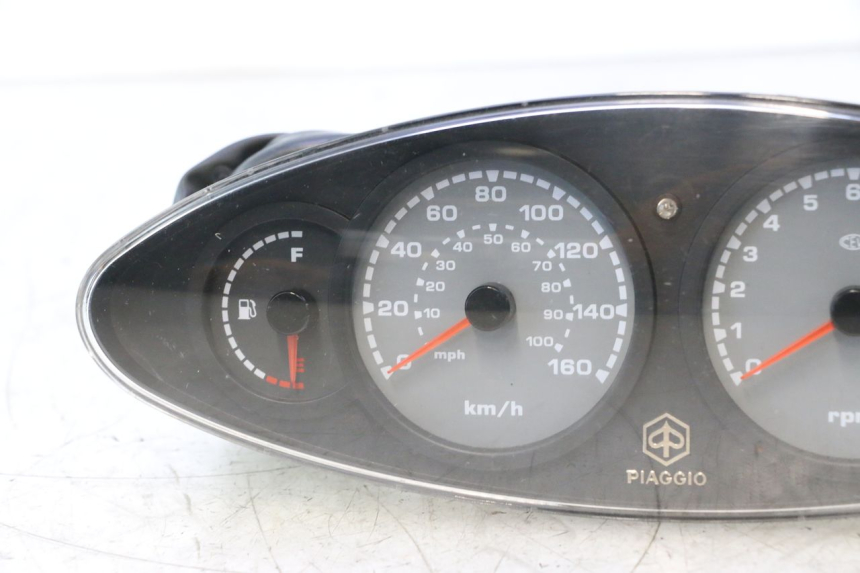 photo de TELER PIAGGIO X9 AMALFI 180 (2000 - 2003) - Zoom op gebruiksstaat