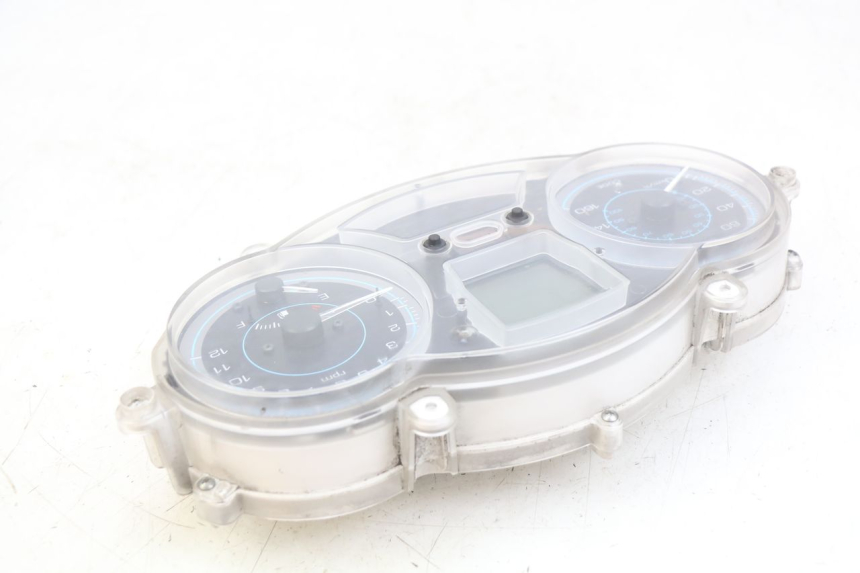 photo de TELLERSTAND PIAGGIO XEVO - X EVO 125 (2007 - 2017) - Technische close-up