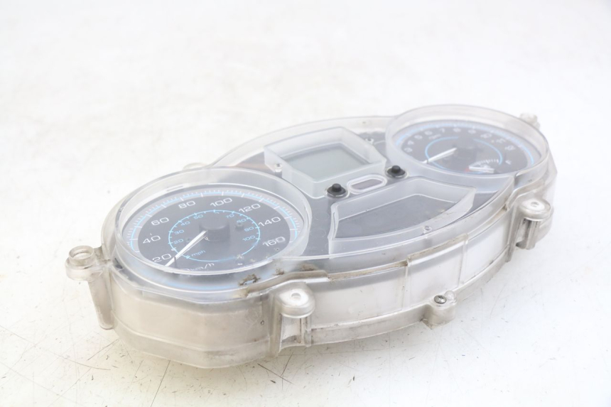 photo de TELLERSTAND PIAGGIO XEVO - X EVO 125 (2007 - 2017) - Zoom op gebruiksstaat