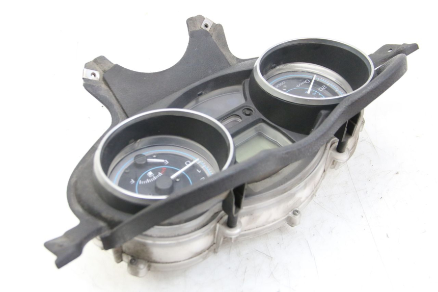 photo de TELLERSTAND PIAGGIO XEVO - X EVO 125 (2007 - 2017) - Staat van het oppervlak