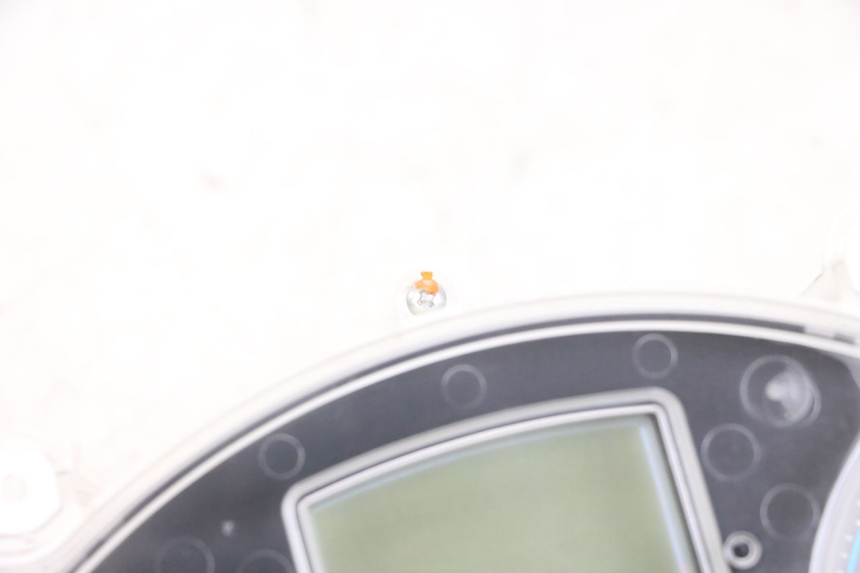 photo de TELLERSTAND PIAGGIO XEVO - X EVO 125 (2007 - 2017) - Kenmerkende details