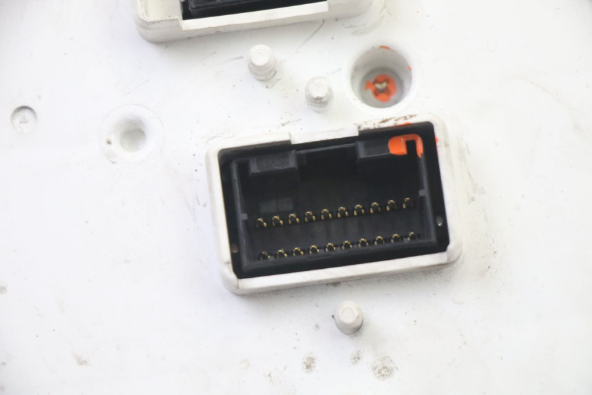 photo de TELLERSTAND PIAGGIO XEVO - X EVO 125 (2007 - 2017) - Kenmerkende details