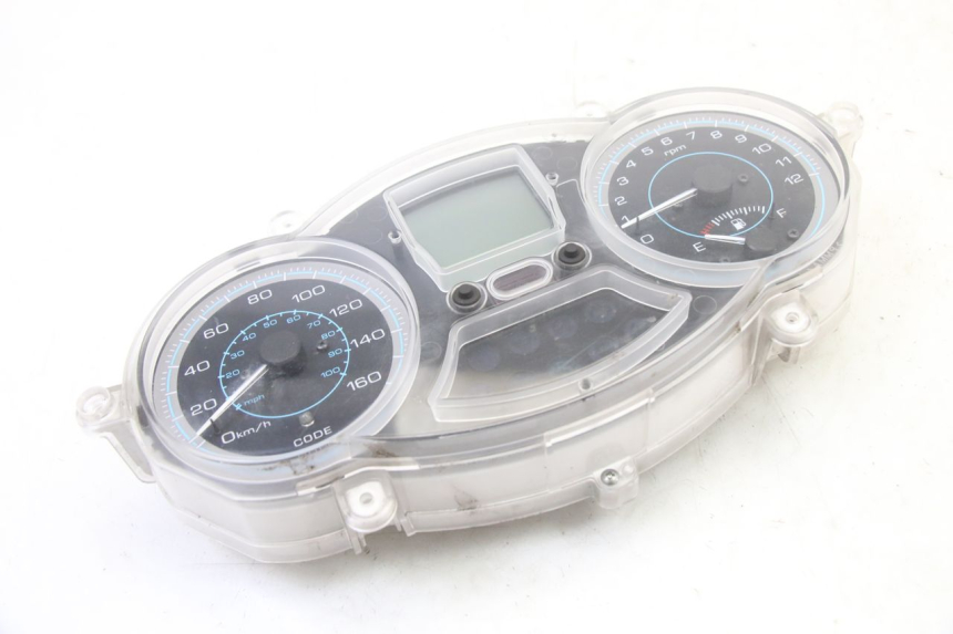 photo de TELLERSTAND PIAGGIO XEVO - X EVO 125 (2007 - 2017) - Bevestigingspunten