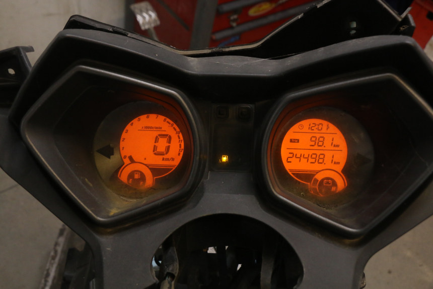 photo de TELLERSTAND YAMASAKI YM T 125 (2015 - 2020) - Detailaanzicht