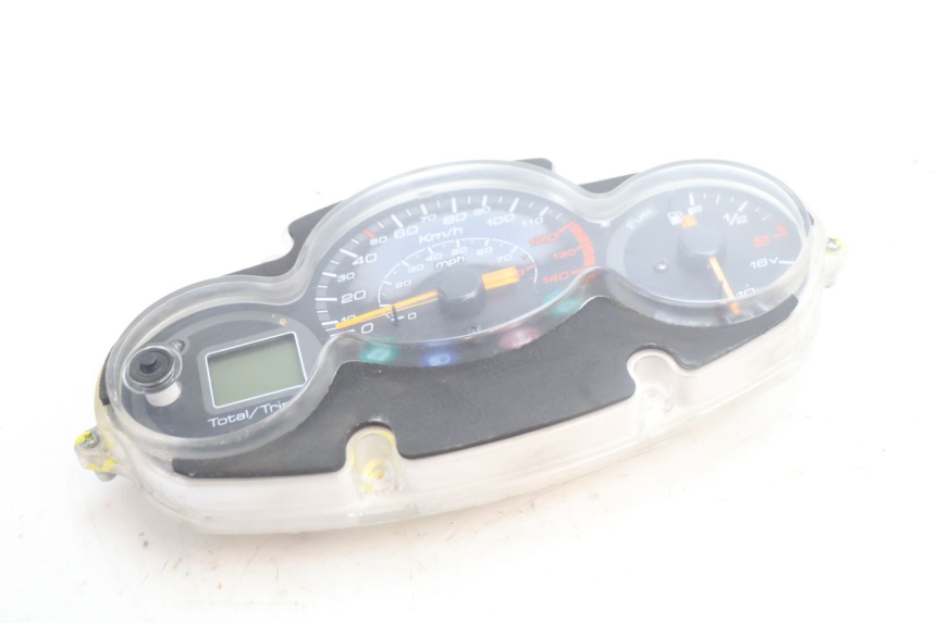 photo de TELLERSTAND YAMAHA YP MAJESTY 125 (2007 - 2010) - Technische close-up