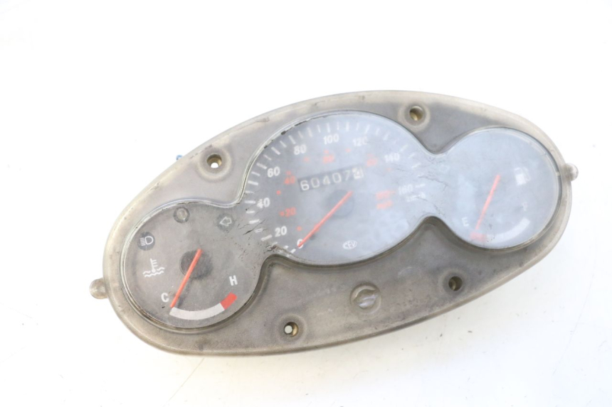 photo de TELLERSTAND YAMAHA YP MAJESTY 125 (1998 - 2001) - Hoofdaanzicht