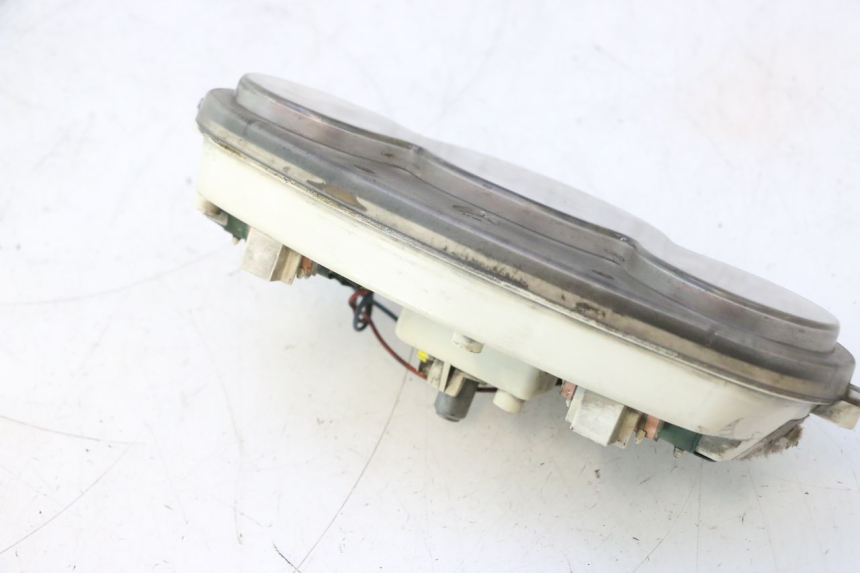 photo de TELLERSTAND YAMAHA YP MAJESTY 125 (1998 - 2001) - Markeringen en referenties