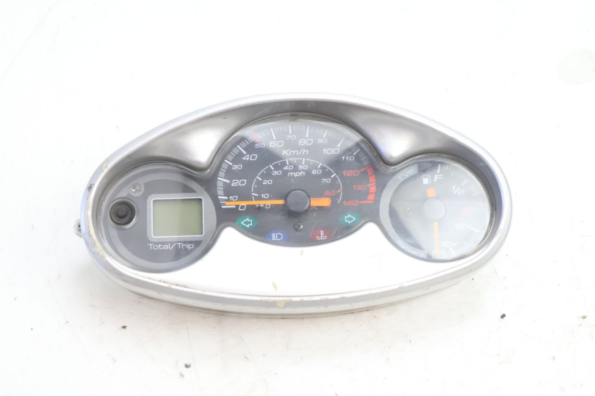 photo de TELLERSTAND YAMAHA YP MAJESTY 125 (2007 - 2010) - Hoofdaanzicht