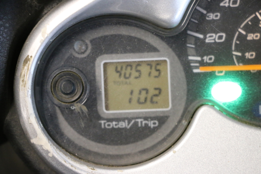 photo de TELLERSTAND YAMAHA YP MAJESTY 125 (2007 - 2010) - Kenmerkende details