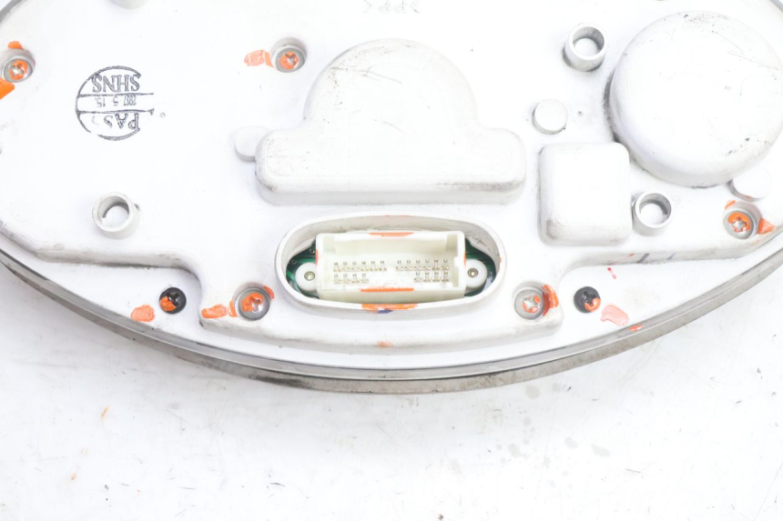 photo de TELLERSTAND YAMAHA YP MAJESTY 125 (2007 - 2010) - Staat van het oppervlak