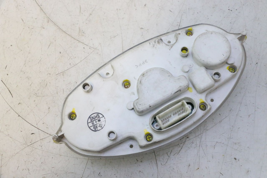 photo de TELLERSTAND YAMAHA YP MAJESTY 125 (2002 - 2006) - Andere kijkhoek