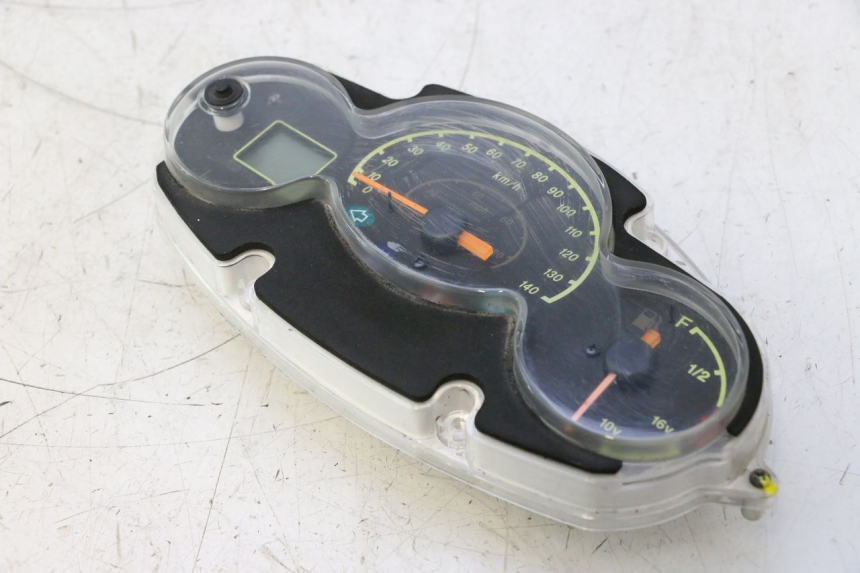 photo de TELLERSTAND YAMAHA YP MAJESTY 125 (2002 - 2006) - Staat van het oppervlak