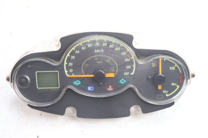 photo de TELLERSTAND YAMAHA YP MAJESTY 125 (2002 - 2006) - Hoofdaanzicht