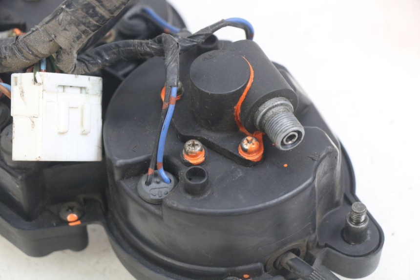 photo de TELLERSTAND YAMAHA YZF R THUNDERCAT 600 (1996 - 2003) - Staat van het oppervlak