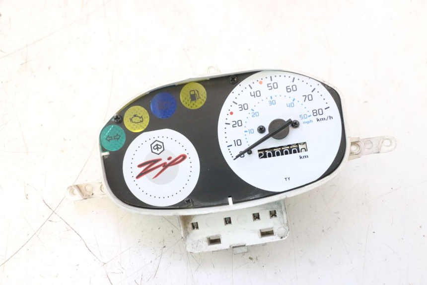 photo de TELLERSTAND PIAGGIO ZIP 4T 50 (2018 - 2020) - Hoofdaanzicht
