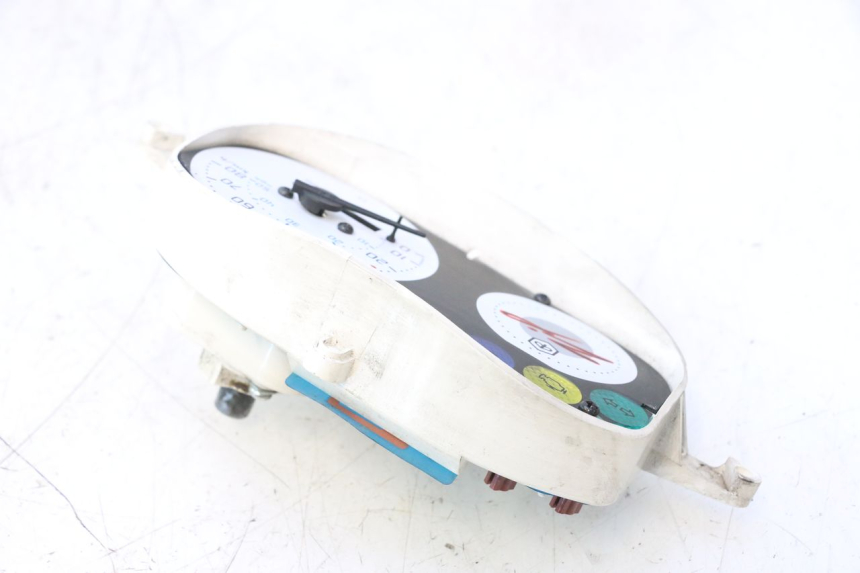 photo de TELLERSTAND PIAGGIO ZIP 4T 50 (2018 - 2020) - Andere kijkhoek