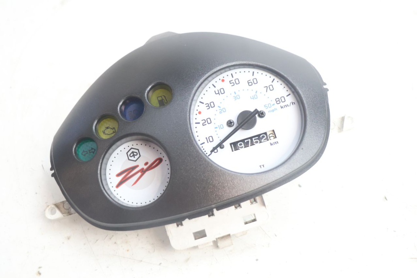 photo de TELER PIAGGIO ZIP IGET 4T 50 (2021 - 2023) - Hoofdaanzicht