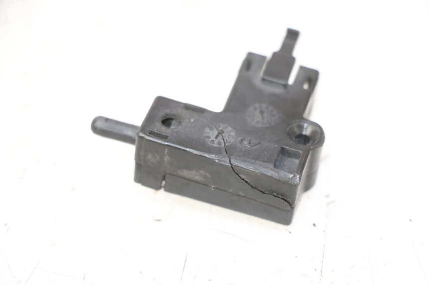 photo de KOPPELINGSCONTACTSLOT YAMAHA FZ6 N FAZER 600 (2004 - 2006) - Zoom op gebruiksstaat