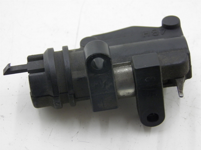 photo de KOPPELINGSCONTACTSLOT YAMAHA XJS DIVERSION 600 (1997 - 1999) - Zoom op gebruiksstaat