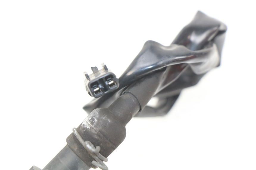 photo de ACHTERREMLICHTSCHAKELAAR HONDA CBRF CBR-F PC41 600 (2011 - 2013) - Detail van het onderdeel