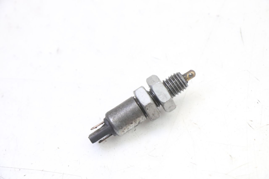 photo de ACHTERREMLICHTSCHAKELAAR APRILIA CLASSIC 125 (1995 - 2001) - Zoom op gebruiksstaat