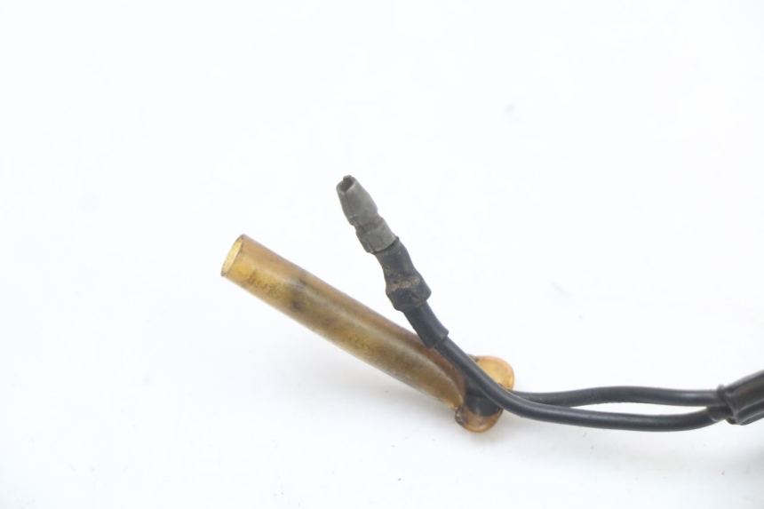 photo de ACHTERREMLICHTSCHAKELAAR YAMAHA DTLC 125 (1982 - 1987) - Technische close-up