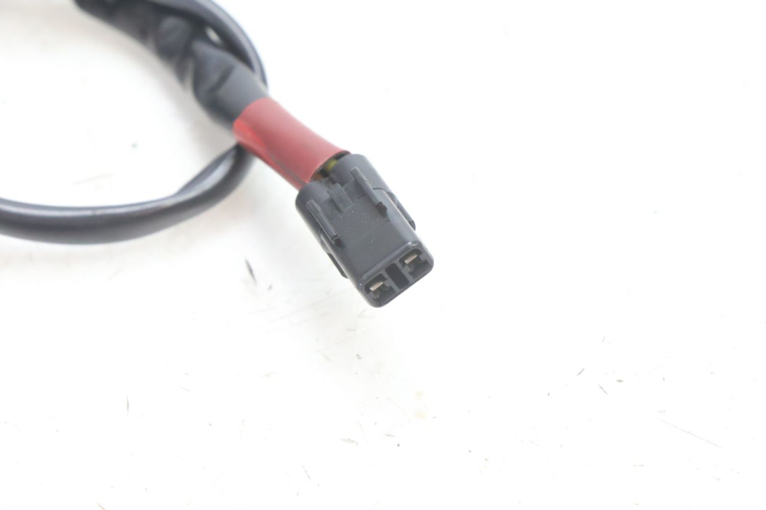 photo de ACHTERREMLICHTSCHAKELAAR YAMAHA FZ8 800 (2010 - 2016) - Zoom op gebruiksstaat