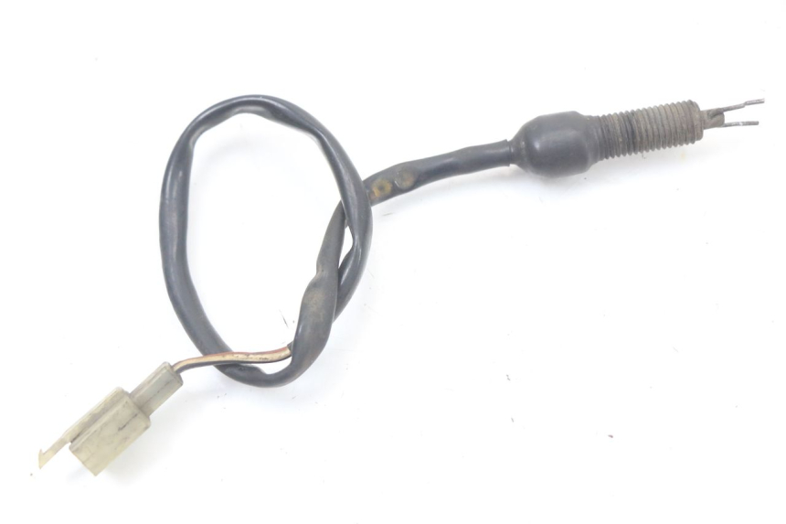 photo de ACHTERREMLICHTSCHAKELAAR SUZUKI GN 125 (1997 - 2000) - Zoom op gebruiksstaat