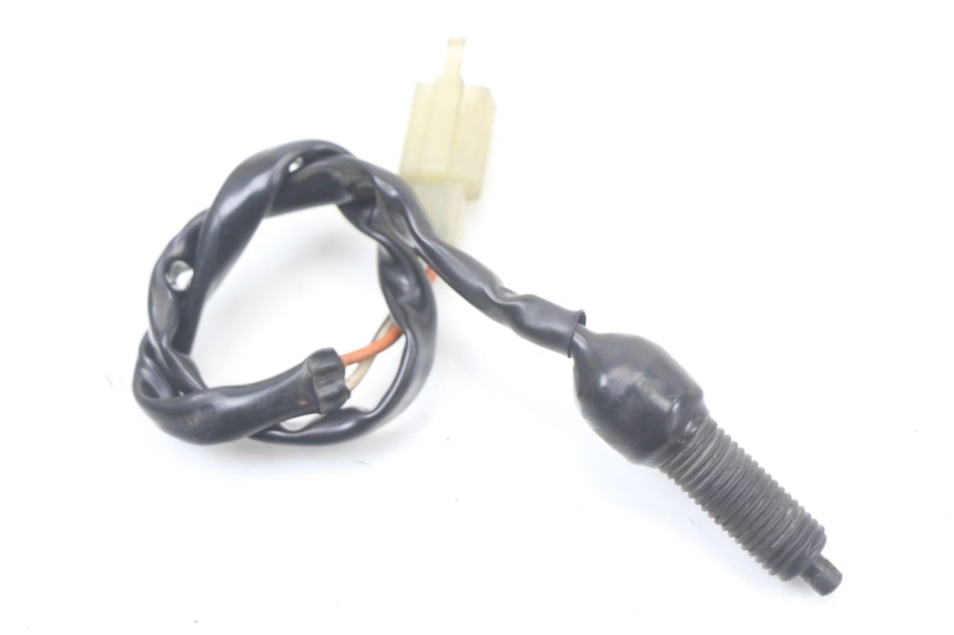 photo de ACHTERREMLICHTSCHAKELAAR SUZUKI GZ MARAUDER 125 (1998 - 2004) - Detail van het onderdeel