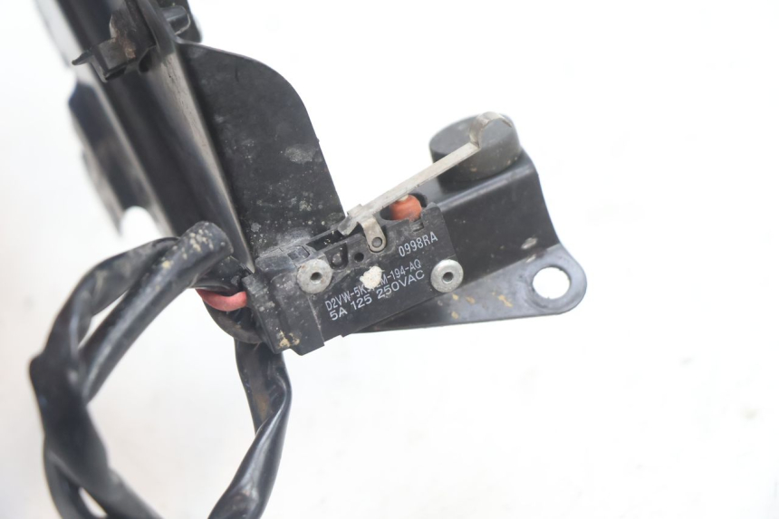 photo de ACHTERREMLICHTSCHAKELAAR CAN-AM SPYDER RS 1000 (2008 - 2012) - Andere kijkhoek
