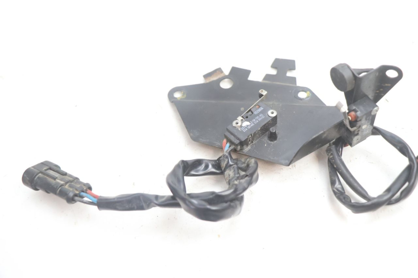 photo de ACHTERREMLICHTSCHAKELAAR CAN-AM SPYDER RS 1000 (2008 - 2012) - Overzicht