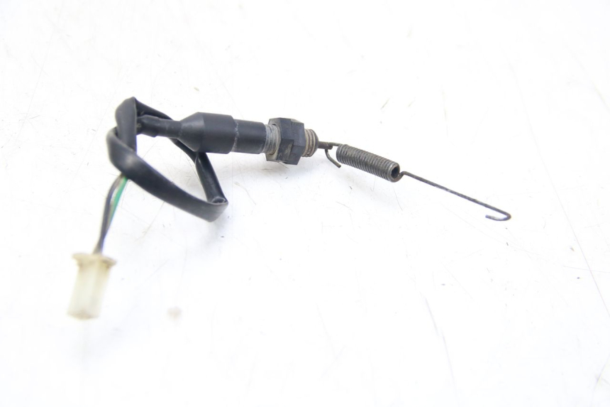 photo de ACHTERREMLICHTSCHAKELAAR SYM WOLF SB 125 (2011 - 2018) - Detail van het onderdeel