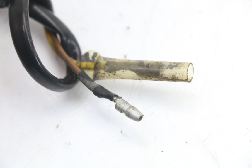 photo de ACHTERREMLICHTSCHAKELAAR YAMAHA XJ F 900 (1983 - 1994) - Overzicht