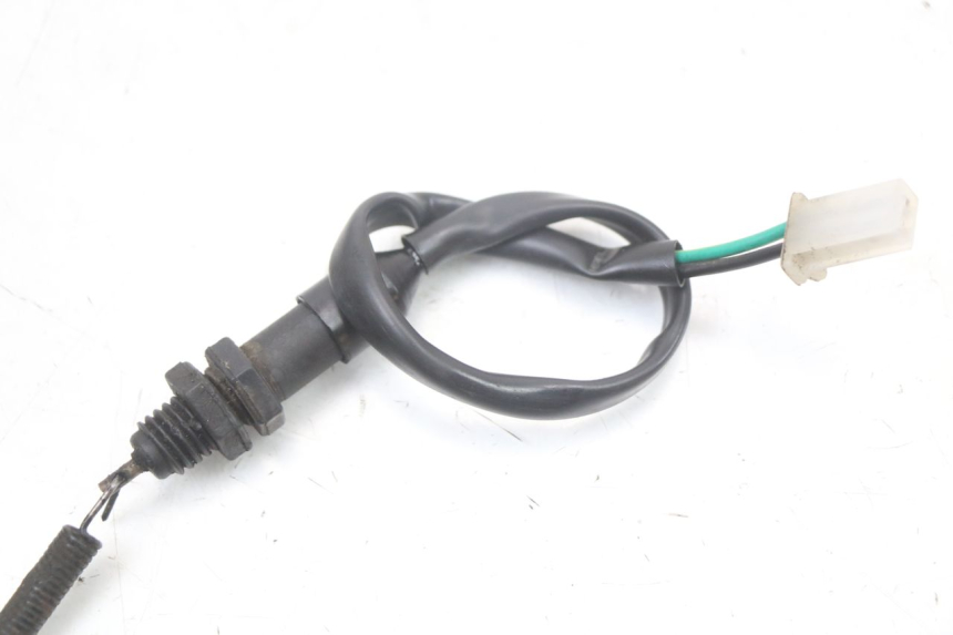 photo de ACHTERREMLICHTSCHAKELAAR SYM XS 125 (2007 - 2016) - Technische close-up