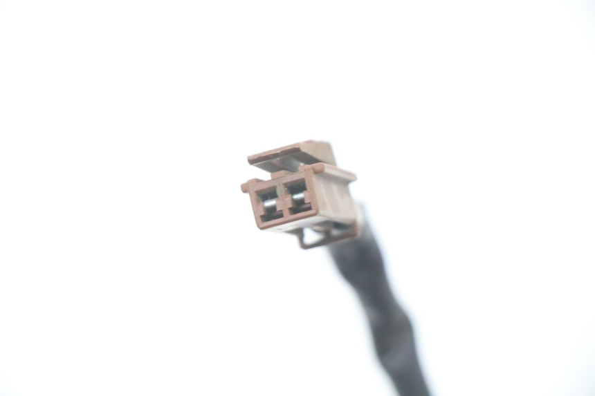 photo de ACHTERREMLICHTSCHAKELAAR YAMAHA FZS FAZER 600 (2001 - 2003) - Zoom op gebruiksstaat