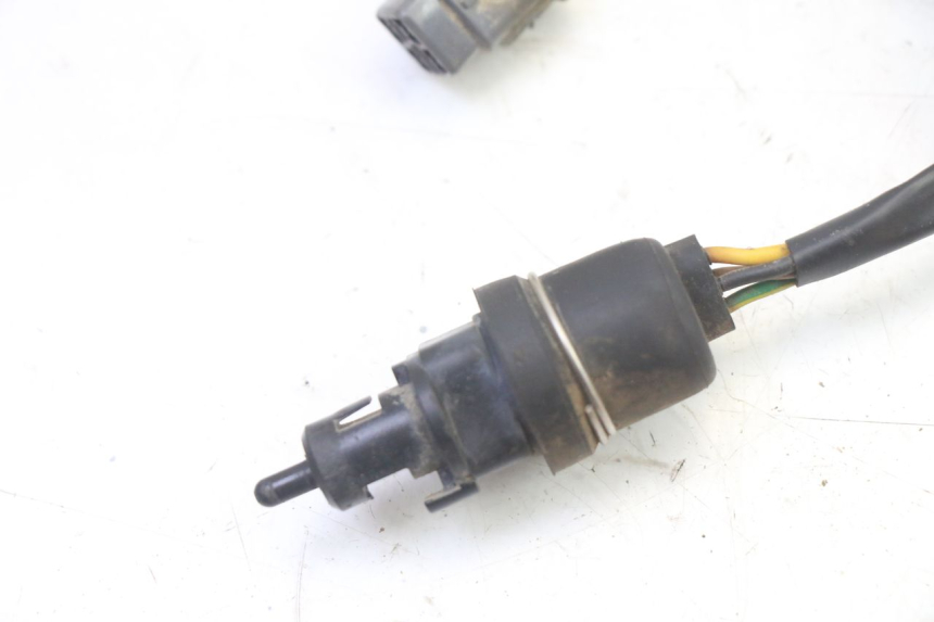 photo de ACHTERREMLICHTSCHAKELAAR YAMAHA YFM BRUIN 350 (2003 - 2009) - Zoom op gebruiksstaat