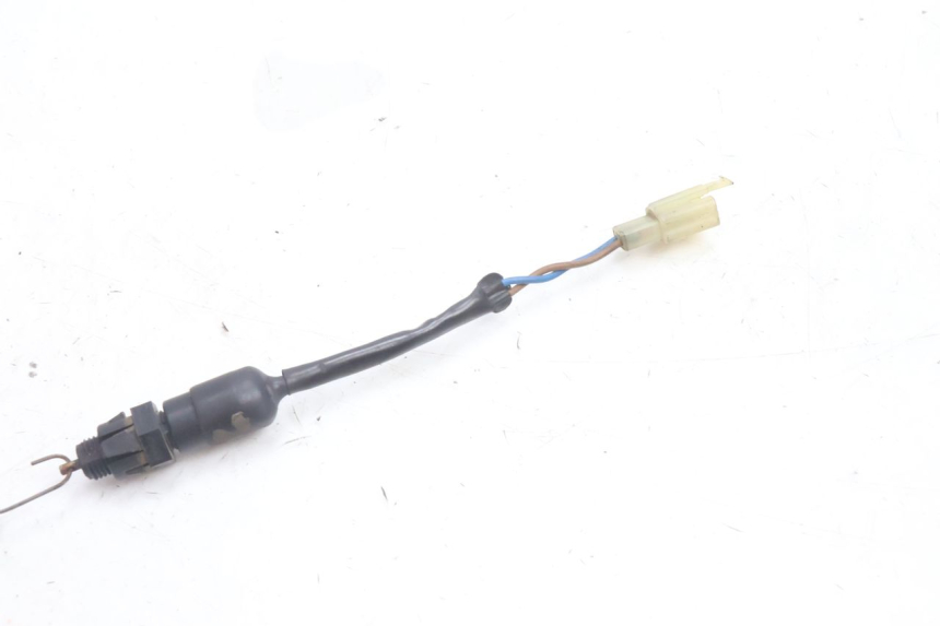 photo de ACHTERREMLICHTSCHAKELAAR KAWASAKI ZZR 600 (1995 - 2004) - Zoom op gebruiksstaat