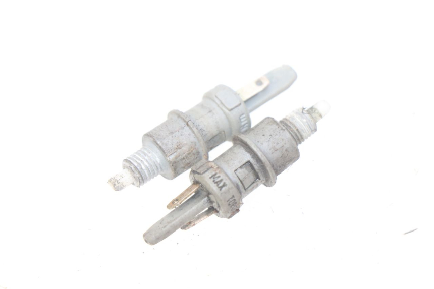 photo de STOPLICHTSCHAKELAAR MBK BOOSTER SPIRIT 50 (1999 - 2003) - Hoofdaanzicht