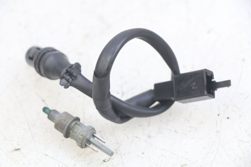 photo de STOPLICHTSCHAKELAAR YAMAHA BW'S EASY 50 (2013 - 2016) - Zoom op gebruiksstaat